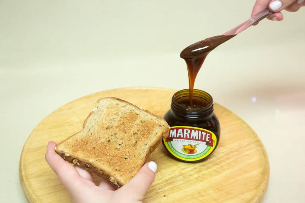 marmite-2-%d7%a6%d7%99%d7%9c%d7%95%d7%9d-%d7%99%d7%97%d7%a6